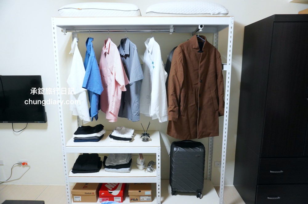 開放式衣櫃推薦【空間特工】工業風「雪皓白」簡約設計，免螺絲角鋼開放式衣櫃、衣架、玄關衣帽架，還有提供十年保固！