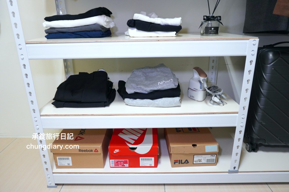 開放式衣櫃推薦【空間特工】工業風「雪皓白」簡約設計，免螺絲角鋼開放式衣櫃、衣架、玄關衣帽架，還有提供十年保固！