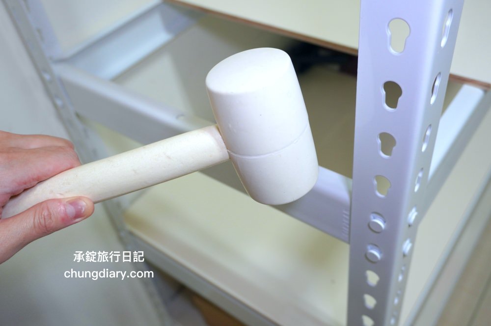 開放式衣櫃推薦【空間特工】工業風「雪皓白」簡約設計，免螺絲角鋼開放式衣櫃、衣架、玄關衣帽架，還有提供十年保固！