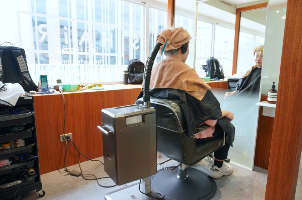 中山站燙髮推薦【台北馬克髮型設計師】採一人服務預約制！男生髮型「日系羊毛卷」，居家好整理の復古不敗款。