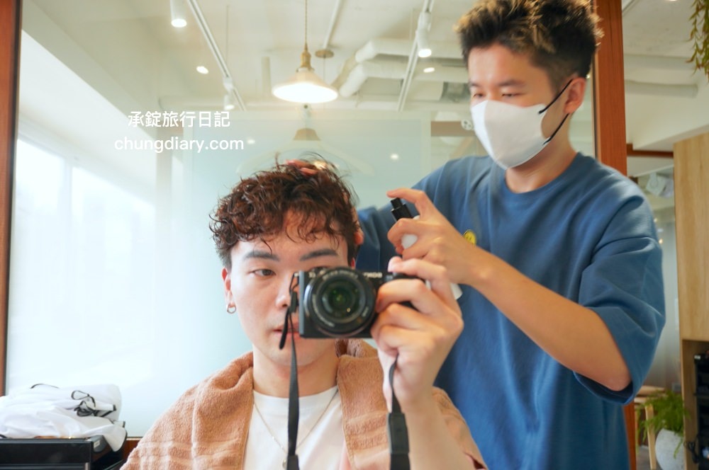 中山站燙髮推薦【台北馬克髮型設計師】採一人服務預約制！男生髮型「日系羊毛卷」，居家好整理の復古不敗款。