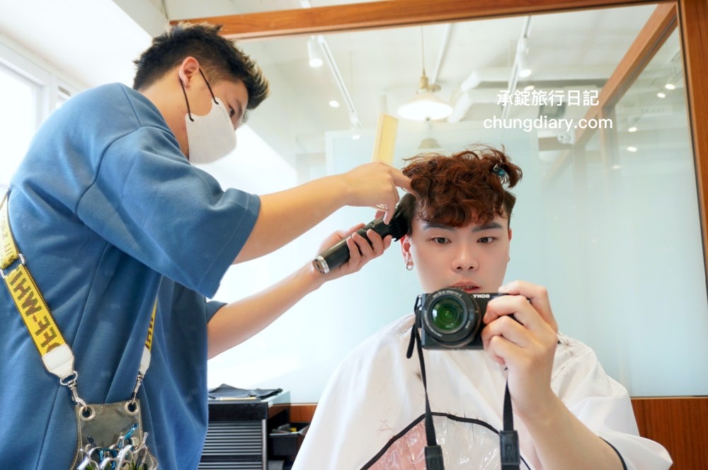 中山站燙髮推薦【台北馬克髮型設計師】採一人服務預約制！男生髮型「日系羊毛卷」，居家好整理の復古不敗款。