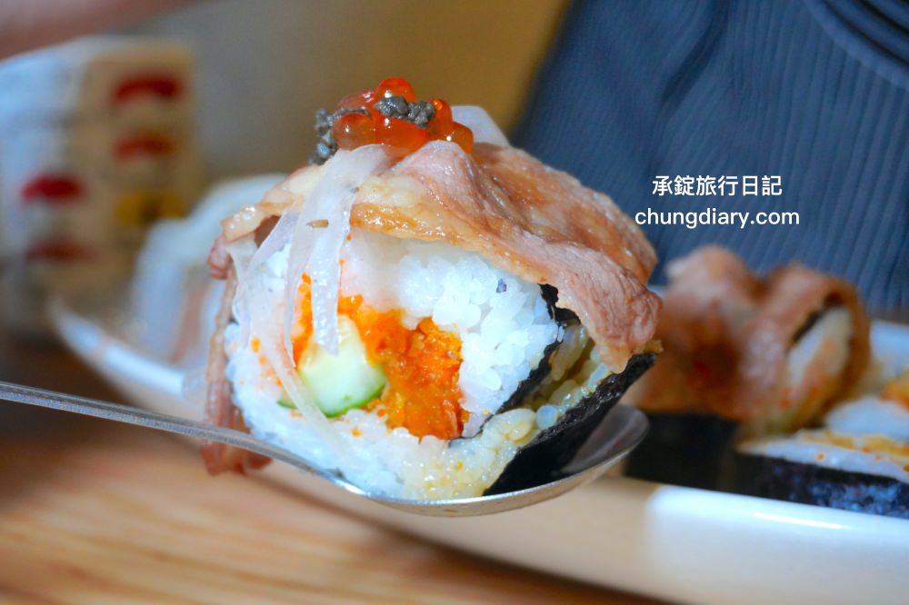 台中太平【九屋太平の聚客所】平價日式料理專賣店推薦！生魚片刺身、握壽司、手捲、串燒、丼飯、生食丼、揚物…等超多選擇。