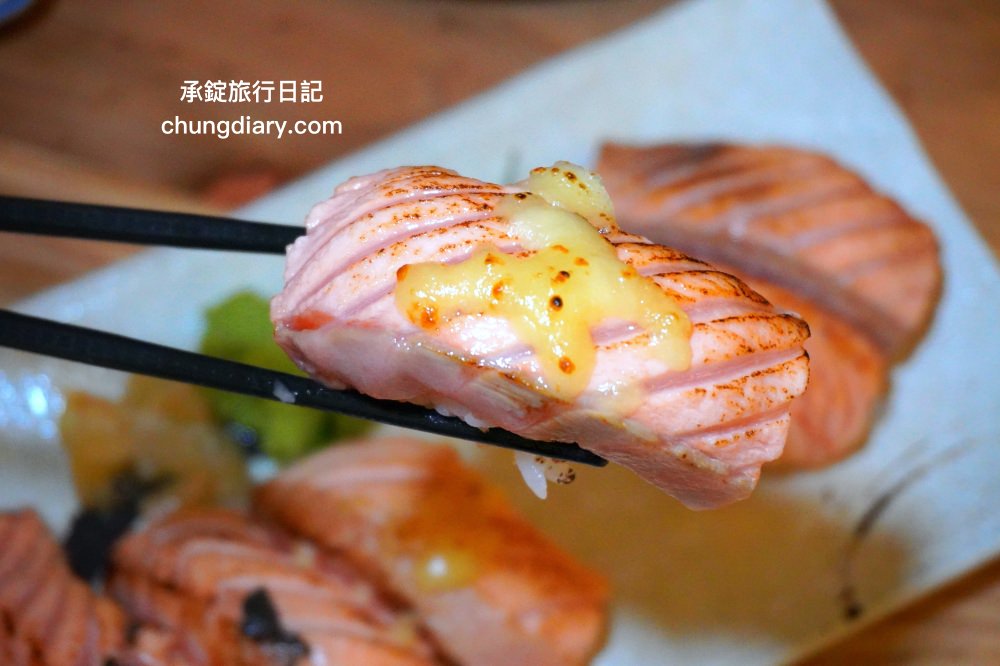 台中太平【九屋太平の聚客所】平價日式料理專賣店推薦！生魚片刺身、握壽司、手捲、串燒、丼飯、生食丼、揚物…等超多選擇。