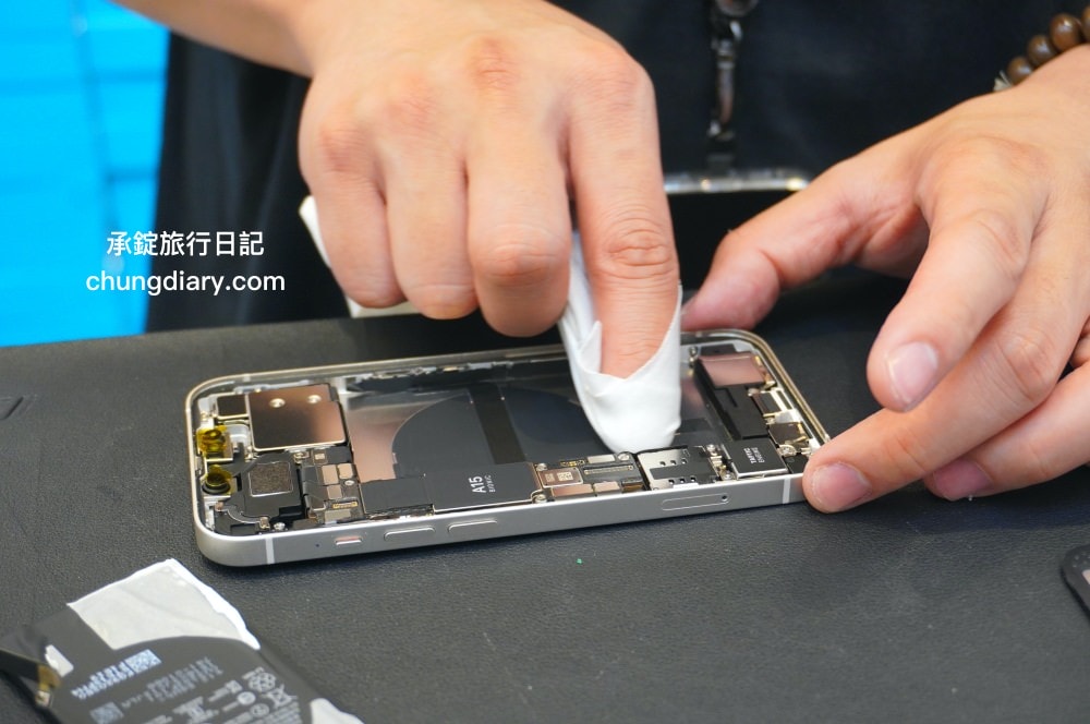 iPhone原廠電池來這換最安心!「保衛站」Apple原廠零件獨立維修中心 (IRP),首創6個月保固、60分鐘快速維修。 - 第26張圖 iPhone原廠電池來這換最安心!「保衛站」Apple原廠零件獨立維修中心 (IRP),首創6個月保固、60分鐘快速維修。