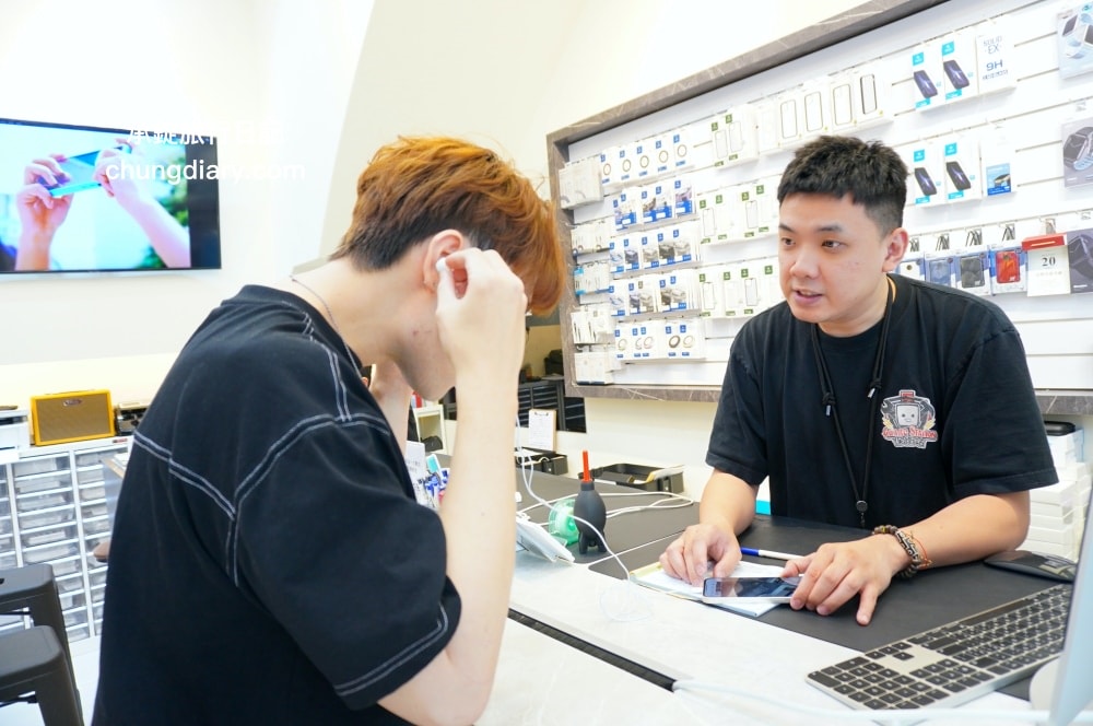 iPhone原廠電池來這換最安心!「保衛站」Apple原廠零件獨立維修中心 (IRP),首創6個月保固、60分鐘快速維修。 - 第9張圖 iPhone原廠電池來這換最安心!「保衛站」Apple原廠零件獨立維修中心 (IRP),首創6個月保固、60分鐘快速維修。