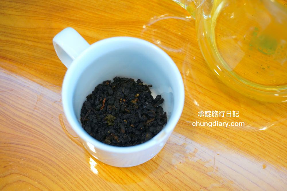 嘉義兩天一夜行程規劃|阿里山烏龍茶、台灣高山茶、梅山竹崎瑞里景點推薦!三癸亭製茶、出水坑步道、出水製茶所、雲潭瀑布、雲潭舖子&有人伴伴coffee、茶壺餐廳。 - 第30張圖 嘉義兩天一夜行程規劃|阿里山烏龍茶、台灣高山茶、梅山竹崎瑞里景點推薦!三癸亭製茶、出水坑步道、出水製茶所、雲潭瀑布、雲潭舖子&有人伴伴coffee、茶壺餐廳。