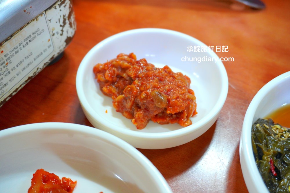 南浦洞美食【大海家 바다집】白鍾元推薦餐廳，隱藏在巷弄釜山50年老店！招牌必點「水中火鍋수중전골」章魚、蝦、蛤蜊、貝類、海鮮…辣海鮮火鍋。