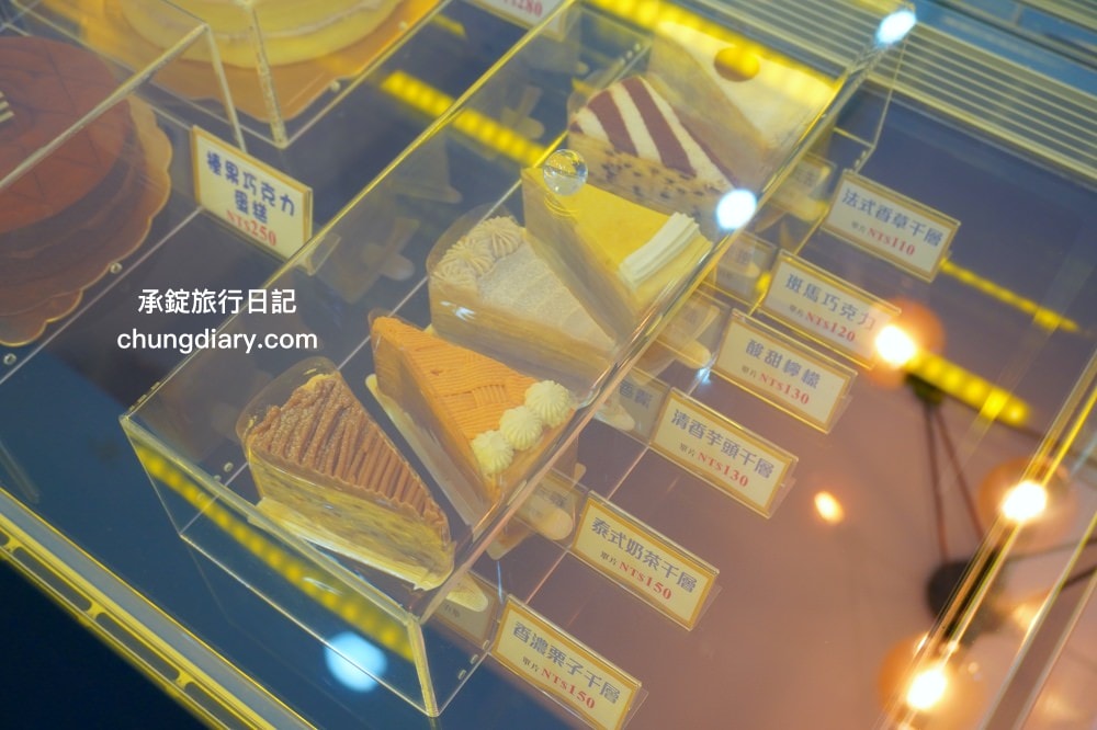台中千層蛋糕推薦【2度C Ni Guo逢甲店】每日手作蛋糕甜點，平價而不凡的美味表現！點心、下午茶、外帶伴手禮的好選擇。