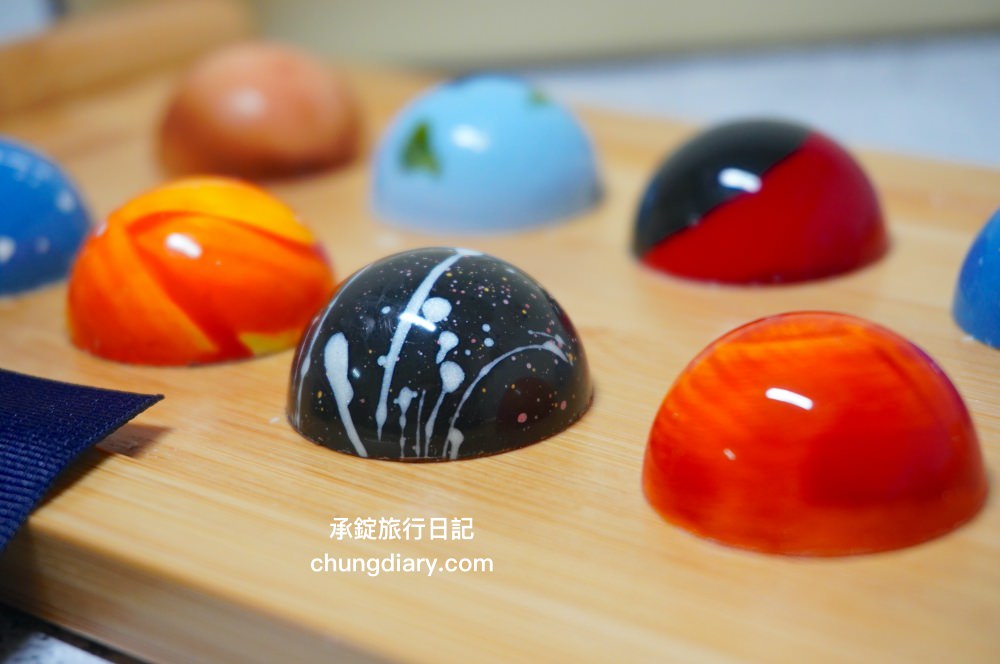 Cona’s妮娜巧克力｜世界巧克力大賽認證！台灣手工巧克力，夢幻星座巧克力禮盒、爆漿夾心內餡巧克力、乾果/堅果巧克力、跳跳糖巧克力系列。