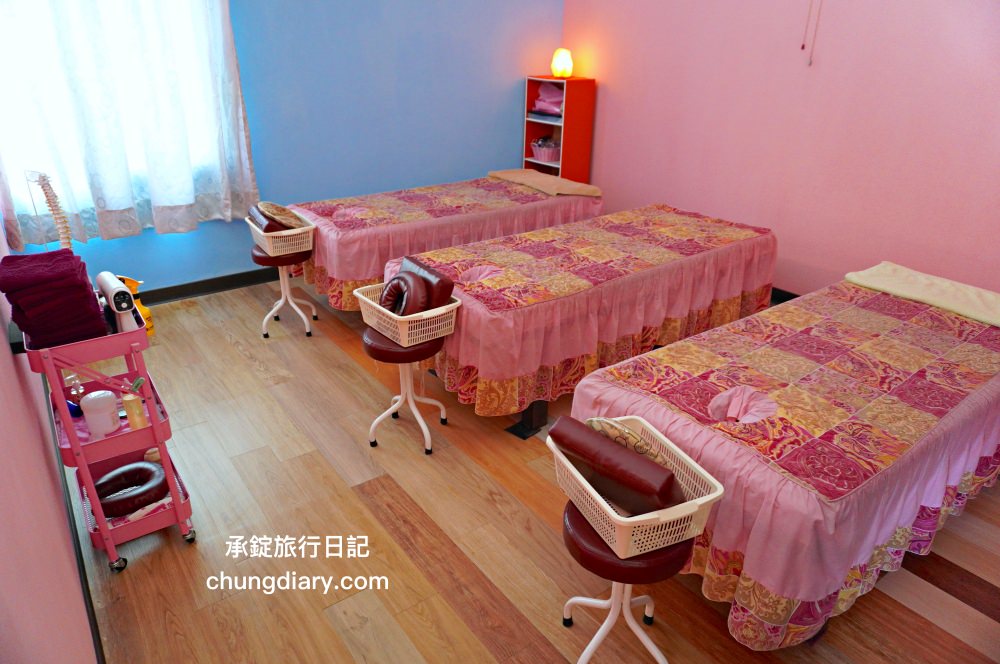 屏東火車站附近【菘足體養生館】高CP值按摩店推薦！肩頸舒筋、腳底按摩、精油舒筋、全身指壓、拔罐刮痧、足體按摩、傳統整復推拿。