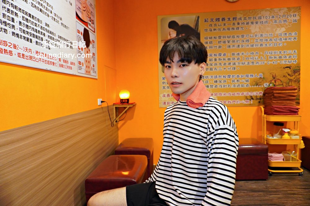 屏東火車站附近【菘足體養生館】高CP值按摩店推薦！肩頸舒筋、腳底按摩、精油舒筋、全身指壓、拔罐刮痧、足體按摩、傳統整復推拿。