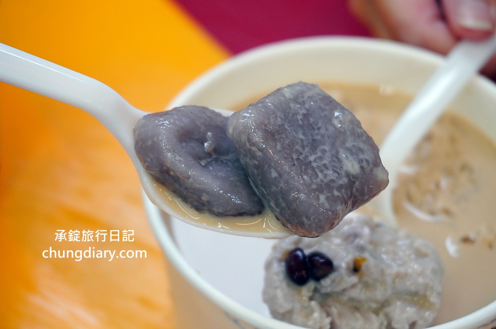 新北萬里【典芋長地瓜圓】招牌芋泥地瓜芋頭圓，當地特色：石花凍、奶茶、紅豆湯、桂圓燒仙草，多款湯底可挑選！鄰近~野柳地質公園、野柳海洋世界。