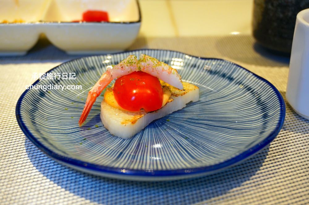 明水然・樂 新竹林森店｜新竹火車站正對面，幾乎0負評的無菜單鐵板燒，採預約制！野生活龍蝦、日本A5和牛、和牛漢堡、北海道生食級干貝…等海陸大餐，來自台北一位難求的爆紅鐵板燒品牌。