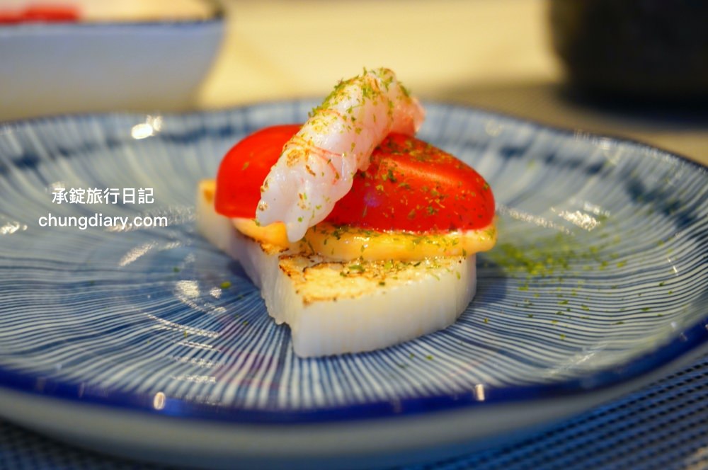 明水然・樂 新竹林森店｜新竹火車站正對面，幾乎0負評的無菜單鐵板燒，採預約制！野生活龍蝦、日本A5和牛、和牛漢堡、北海道生食級干貝…等海陸大餐，來自台北一位難求的爆紅鐵板燒品牌。