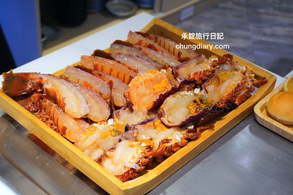 明水然・樂 新竹林森店｜新竹火車站正對面，幾乎0負評的無菜單鐵板燒，採預約制！野生活龍蝦、日本A5和牛、和牛漢堡、北海道生食級干貝…等海陸大餐，來自台北一位難求的爆紅鐵板燒品牌。