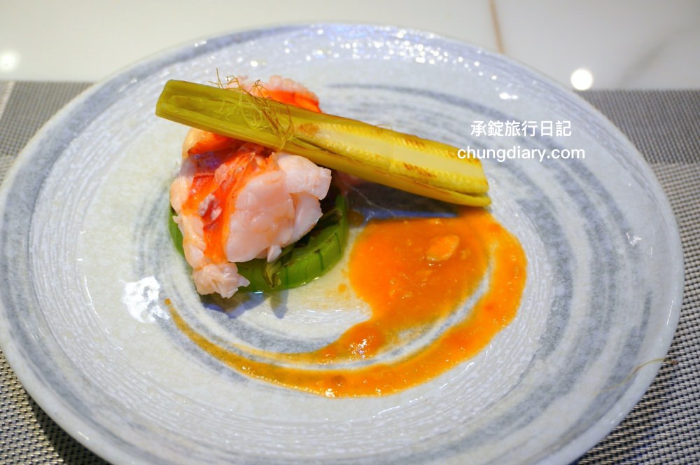 明水然・樂 新竹林森店｜新竹火車站正對面，幾乎0負評的無菜單鐵板燒，採預約制！野生活龍蝦、日本A5和牛、和牛漢堡、北海道生食級干貝…等海陸大餐，來自台北一位難求的爆紅鐵板燒品牌。