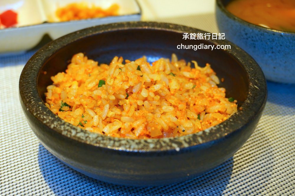 明水然・樂 新竹林森店｜新竹火車站正對面，幾乎0負評的無菜單鐵板燒，採預約制！野生活龍蝦、日本A5和牛、和牛漢堡、北海道生食級干貝…等海陸大餐，來自台北一位難求的爆紅鐵板燒品牌。