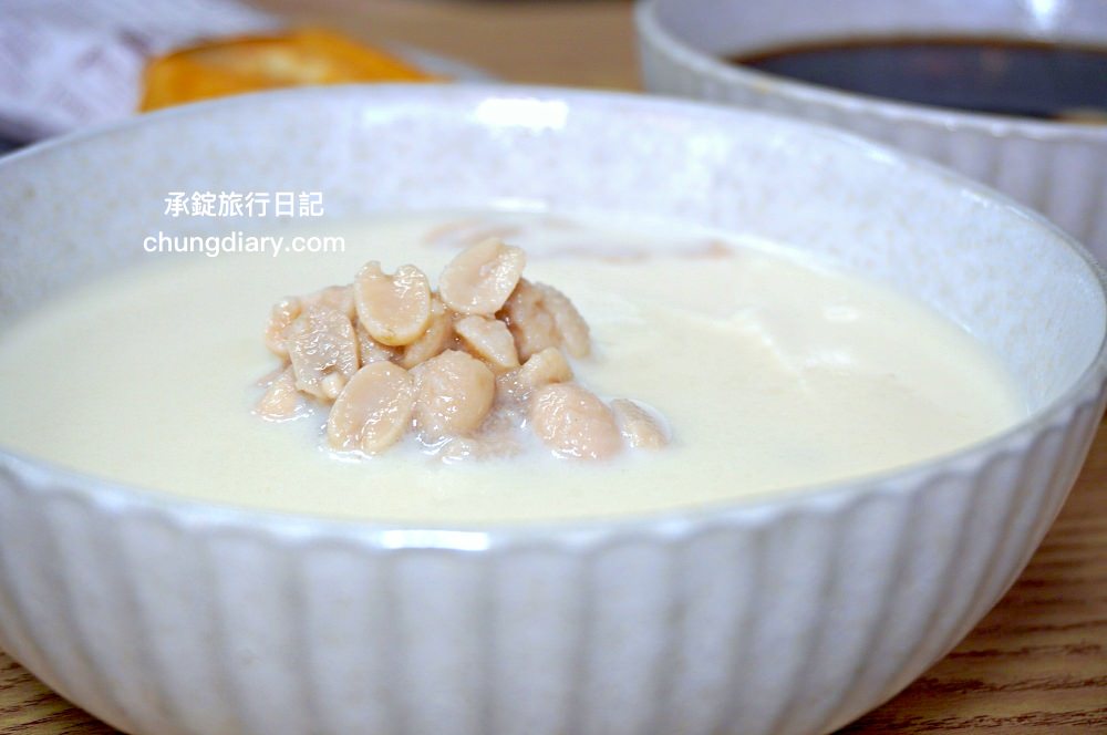 林阿波杏仁茶豆花北屯店｜台中北屯國小／北屯市場附近！專賣：古早味杏仁茶、現烤油條、豆漿豆花、紅豆湯圓、饅頭夾肉鬆。