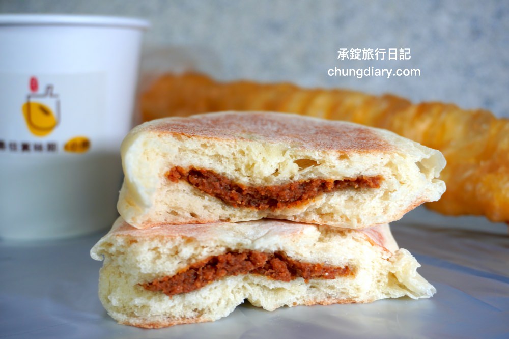 台中豐原【林阿波杏仁茶豆花】傳承第三代的二十年老店！杏仁茶配油條、小時候大餅、黑糖豆花、杏仁豆花…等台灣古早味。