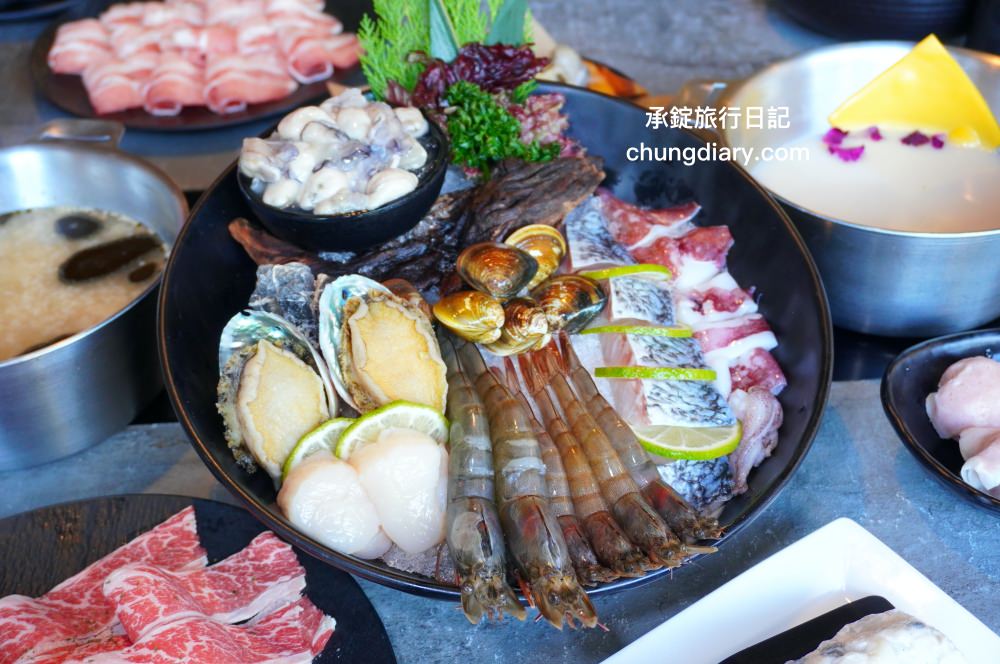 森饗鍋物 Senn shabu 台中漢口館｜西屯火鍋店推薦！人氣火鍋店品牌，激推「招牌胡椒豬肚湯」超好喝！還有抹茶冰淇淋、咖啡、飲料自助吧。