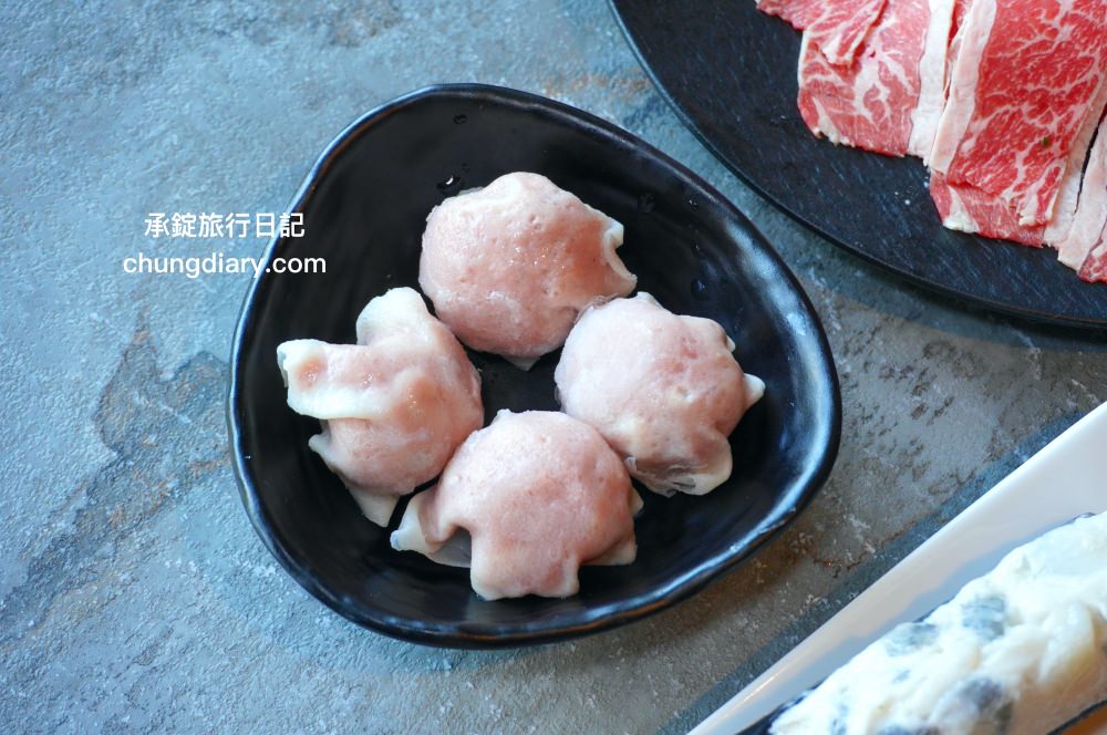 森饗鍋物 Senn shabu 台中漢口館｜西屯火鍋店推薦！人氣火鍋店品牌，激推「招牌胡椒豬肚湯」超好喝！還有抹茶冰淇淋、咖啡、飲料自助吧。