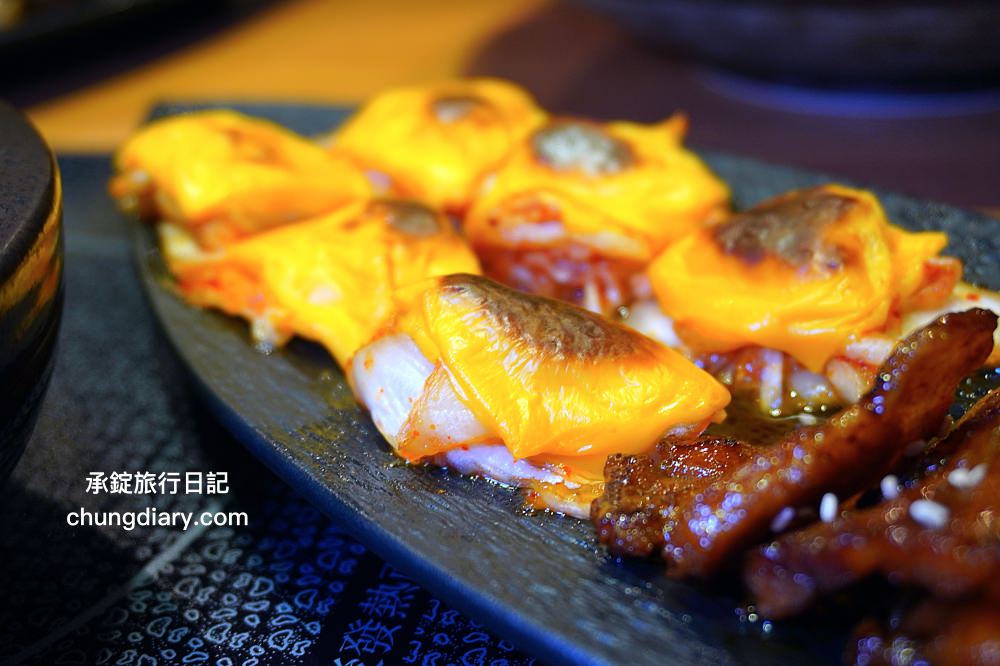 淨感官料理｜台中南屯景觀餐廳推薦！隱身在火鍋店的高級「餐宴」佳餚，必點：麻辣水煮魚、蒙古風味肚包肉、去骨滷花生豬腳、韓式生菜五花肉。