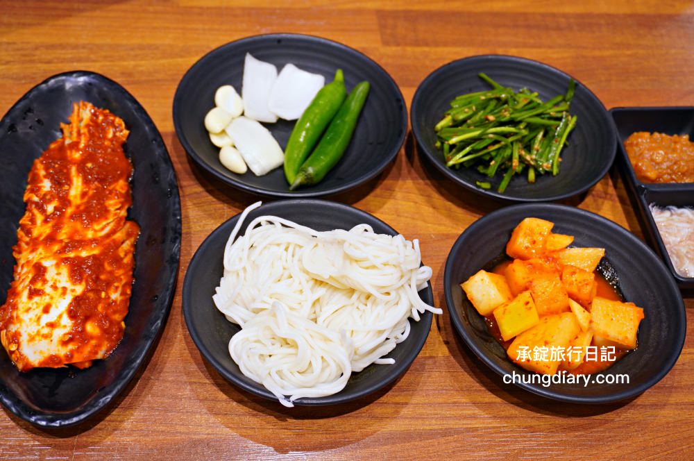 【釜山豬肉湯飯推薦】大建名家豬肉湯飯 대건명가돼지국밥|釜山站/草梁站-24小時營業,我心目中的第一名! - 第9張圖 【釜山豬肉湯飯推薦】大建名家豬肉湯飯 대건명가돼지국밥|釜山站/草梁站-24小時營業,我心目中的第一名!