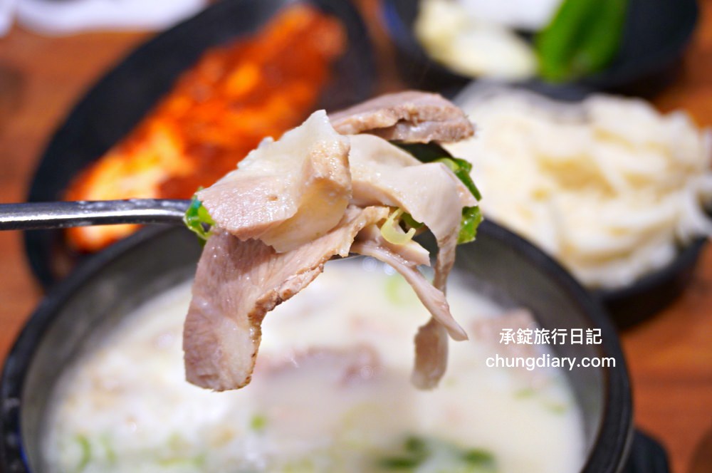 【釜山豬肉湯飯推薦】大建名家豬肉湯飯 대건명가돼지국밥|釜山站/草梁站-24小時營業,我心目中的第一名! - 第1張圖 【釜山豬肉湯飯推薦】大建名家豬肉湯飯 대건명가돼지국밥|釜山站/草梁站-24小時營業,我心目中的第一名!