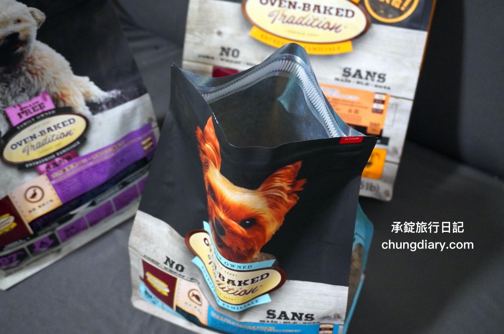 烘焙客狗飼料評價【Oven-Baked烘焙客犬糧】天然烘焙飼料，消化不良/高齡犬/貪吃犬/少牙犬友善，適合全齡犬寵物飼料推薦。
