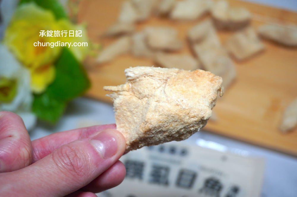 寵物凍乾零食【獸益糧多】極黑烏骨雞、珍饌虱目魚、特選骰子牛，100%自然原肉，不添加任何化學物、香料、防腐劑等，通過SGS檢驗、ISO/HACCP認證，挑嘴毛孩必備肉乾推薦！