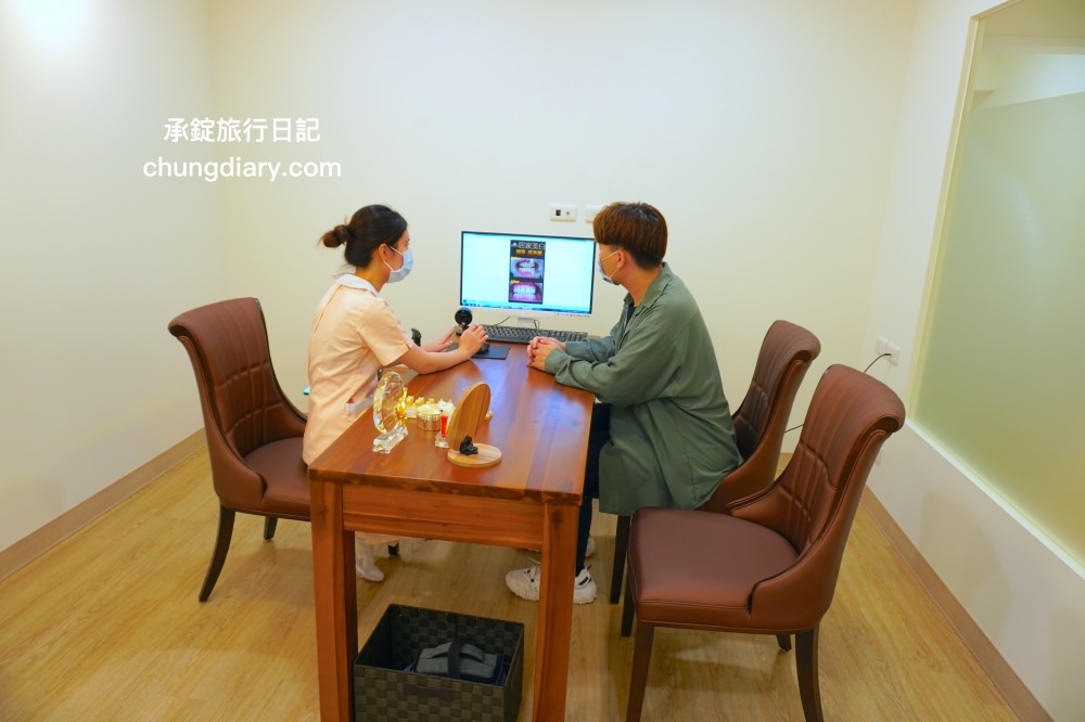 竹北牙醫診所【真美舒眠植牙中心】新竹專業醫師洗牙推薦！牙齒美白、單顆齒雕、微笑曲線設計、牙齦美容諮詢。