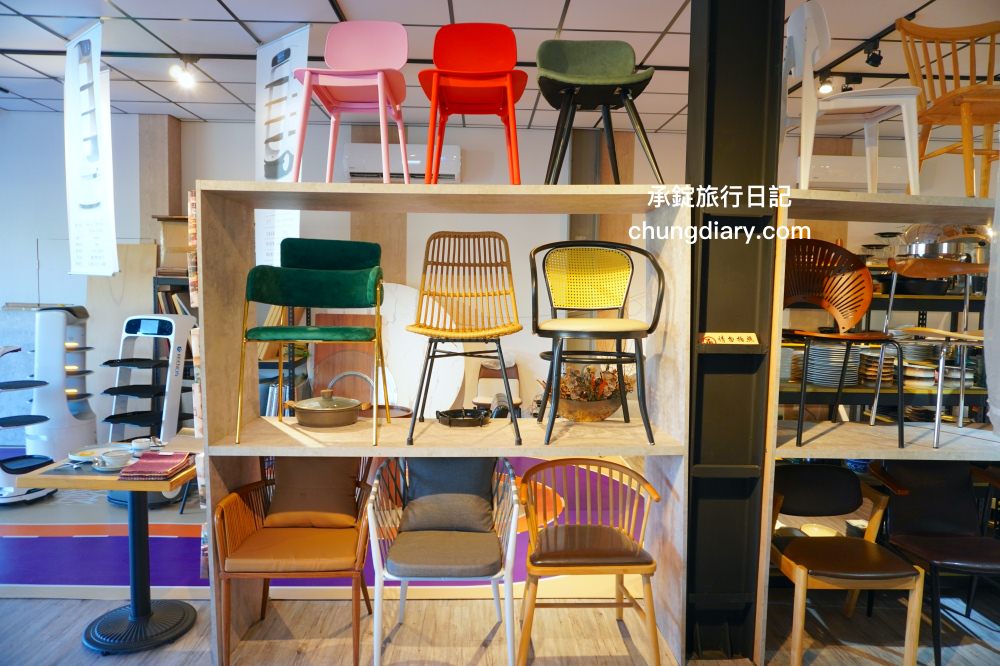 台中餐桌椅批發【綻呈營業用餐具餐桌椅專賣店】台灣製造！商用餐桌椅，與送餐機器人/帶位機器人旗艦展示店。