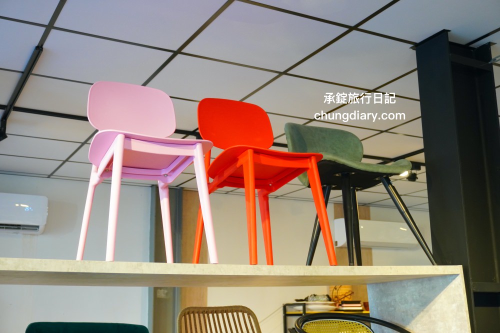 台中餐桌椅批發【綻呈營業用餐具餐桌椅專賣店】台灣製造！商用餐桌椅，與送餐機器人/帶位機器人旗艦展示店。