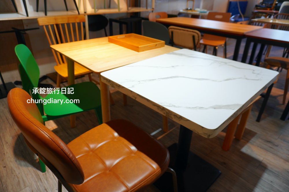 台中餐桌椅批發【綻呈營業用餐具餐桌椅專賣店】台灣製造！商用餐桌椅，與送餐機器人/帶位機器人旗艦展示店。