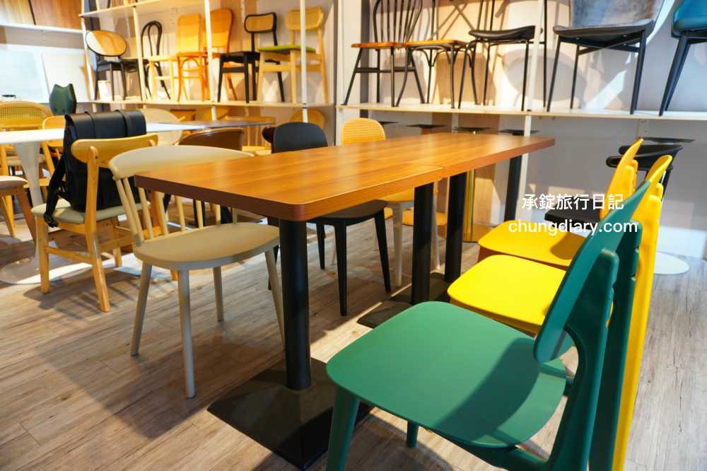 台中餐桌椅批發【綻呈營業用餐具餐桌椅專賣店】台灣製造！商用餐桌椅，與送餐機器人/帶位機器人旗艦展示店。