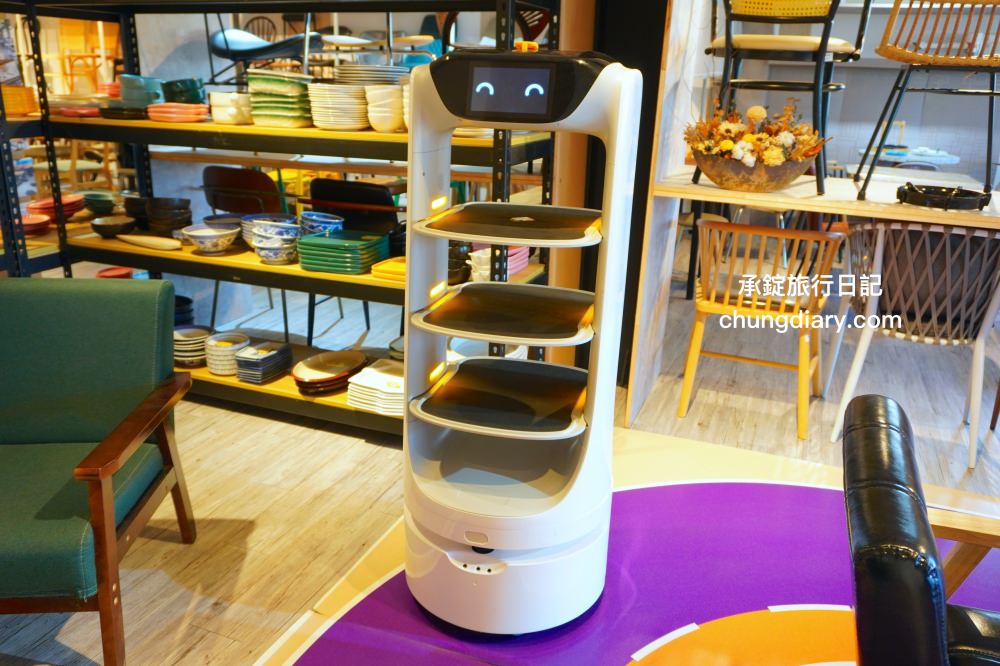 台中餐桌椅批發【綻呈營業用餐具餐桌椅專賣店】台灣製造！商用餐桌椅，與送餐機器人/帶位機器人旗艦展示店。