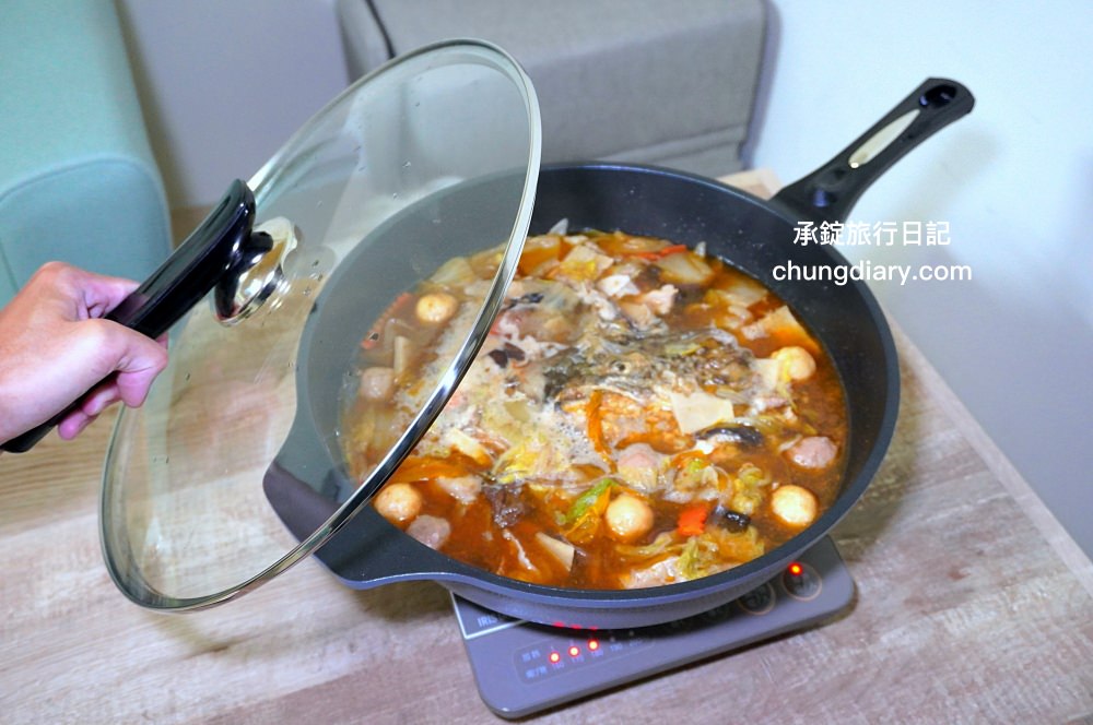 義大利CUOCO不沾鍋【大寶鍋S3鑽石旗艦版】石墨烯不沾炒鍋34cm,煎鍋、炒鍋、湯鍋三合一鍋型!Graphene 石墨烯材質,不含62項PFAS、無PFOA及PFOS,適用各式爐具:IH、電磁爐、瓦斯爐…等。 - 第32張圖 義大利CUOCO不沾鍋【大寶鍋S3鑽石旗艦版】石墨烯不沾炒鍋34cm,煎鍋、炒鍋、湯鍋三合一鍋型!Graphene 石墨烯材質,不含62項PFAS、無PFOA及PFOS,適用各式爐具:IH、電磁爐、瓦斯爐…等。