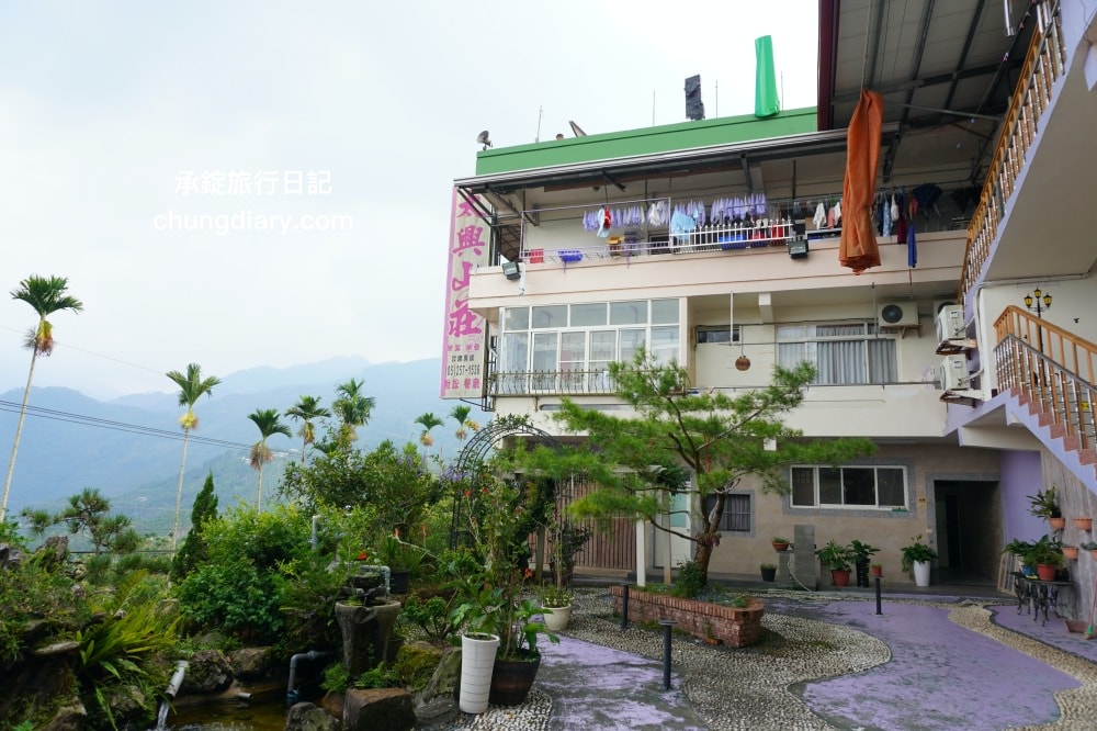 翔億樓民宿 (太興山莊)｜嘉義梅山住宿餐廳推薦！鄰近太興飛瀑步道、太平雲梯、太平老街…等，太興黃頭鷺季「萬鷺朝鳳」賞鳥景點。