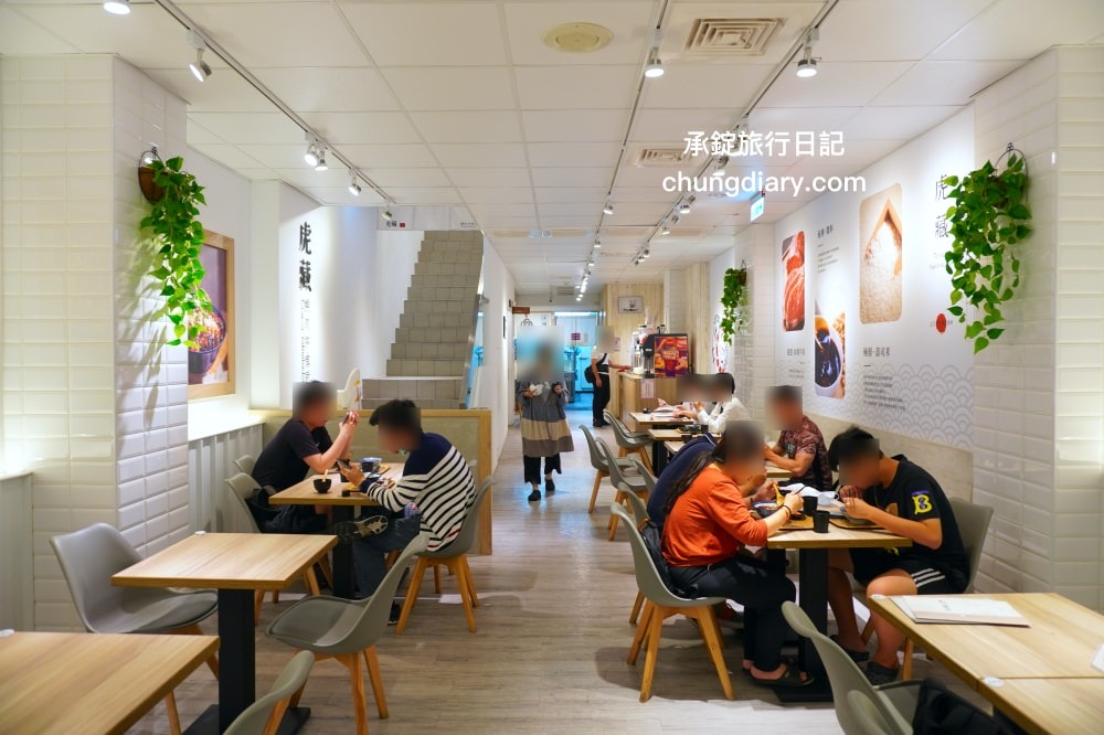 台中北區美食【虎藏燒肉丼食所台中一中店】鄰近中友百貨、一中街商圈,平價美味的燒肉丼飯專門店,還有提供免費味噌湯、飲品、冰沙可供享用。 - 第4張圖 台中北區美食【虎藏燒肉丼食所台中一中店】鄰近中友百貨、一中街商圈,平價美味的燒肉丼飯專門店,還有提供免費味噌湯、飲品、冰沙可供享用。