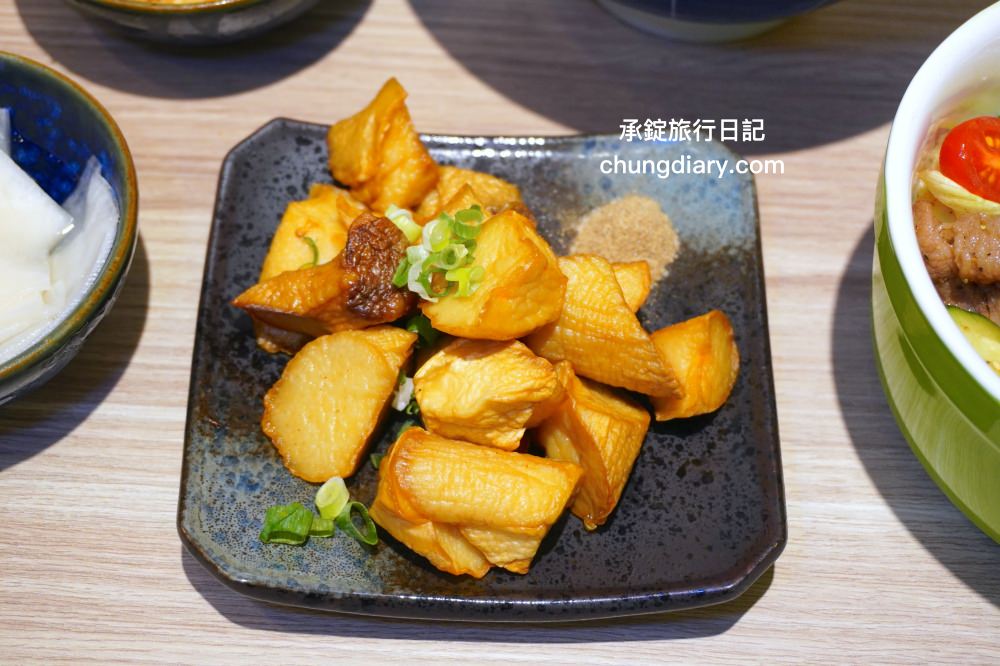 台中北區美食【虎藏燒肉丼食所台中一中店】鄰近中友百貨、一中街商圈,平價美味的燒肉丼飯專門店,還有提供免費味噌湯、飲品、冰沙可供享用。 - 第25張圖 台中北區美食【虎藏燒肉丼食所台中一中店】鄰近中友百貨、一中街商圈,平價美味的燒肉丼飯專門店,還有提供免費味噌湯、飲品、冰沙可供享用。