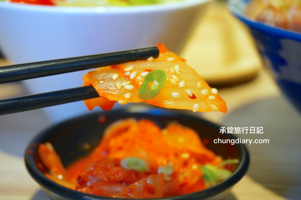 台中北區美食【虎藏燒肉丼食所台中一中店】鄰近中友百貨、一中街商圈,平價美味的燒肉丼飯專門店,還有提供免費味噌湯、飲品、冰沙可供享用。 - 第33張圖 台中北區美食【虎藏燒肉丼食所台中一中店】鄰近中友百貨、一中街商圈,平價美味的燒肉丼飯專門店,還有提供免費味噌湯、飲品、冰沙可供享用。
