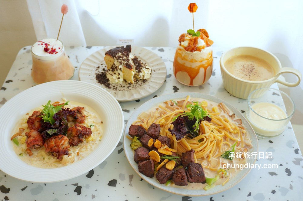 貳食尋夢所｜台中北區英才路早午餐推薦，純白歐風裝潢餐廳，療癒系美食義式料理，義大利麵、燉飯、可頌餐盤、濃湯、與蛋糕甜點。