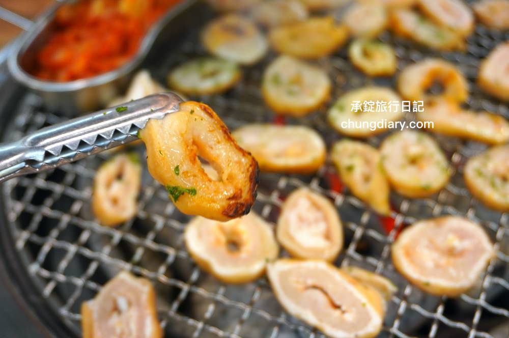 釜山西面烤肉【東方畜產西面總店 동방축산 서면본점】24小時營業!韓國烤腸、韓式烤五花肉、三層肉、松阪豬、牛排骨、牛肋眼肉…等,價格實惠、份量十足、用餐環境乾淨明亮且寬敞。 - 第32張圖 釜山西面烤肉【東方畜產西面總店 동방축산 서면본점】24小時營業!韓國烤腸、韓式烤五花肉、三層肉、松阪豬、牛排骨、牛肋眼肉…等,價格實惠、份量十足、用餐環境乾淨明亮且寬敞。