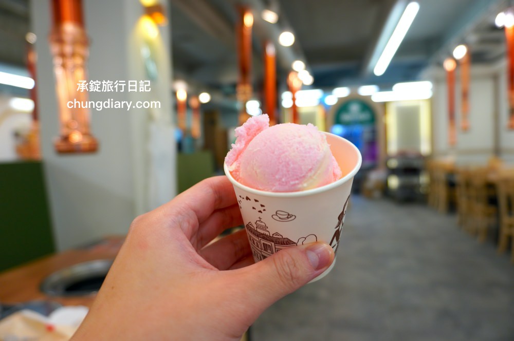 釜山西面烤肉【東方畜產西面總店 동방축산 서면본점】24小時營業!韓國烤腸、韓式烤五花肉、三層肉、松阪豬、牛排骨、牛肋眼肉…等,價格實惠、份量十足、用餐環境乾淨明亮且寬敞。 - 第48張圖 釜山西面烤肉【東方畜產西面總店 동방축산 서면본점】24小時營業!韓國烤腸、韓式烤五花肉、三層肉、松阪豬、牛排骨、牛肋眼肉…等,價格實惠、份量十足、用餐環境乾淨明亮且寬敞。