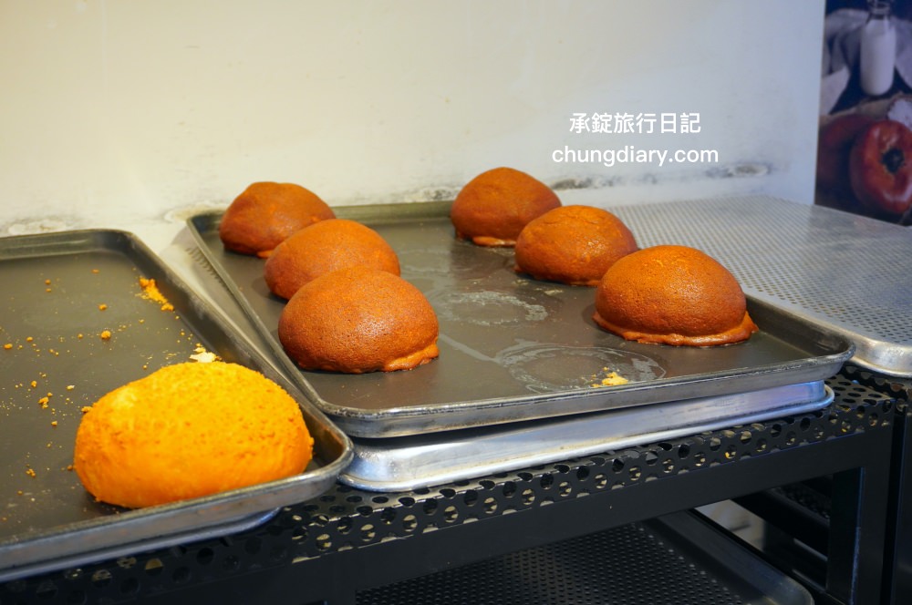 釜山西面美食【起麵包匠人 빵장수단팥빵】爆漿鮮奶油紅豆麵包，冰涼可口、濃郁奶香超好吃！（營業資訊、交通指引）