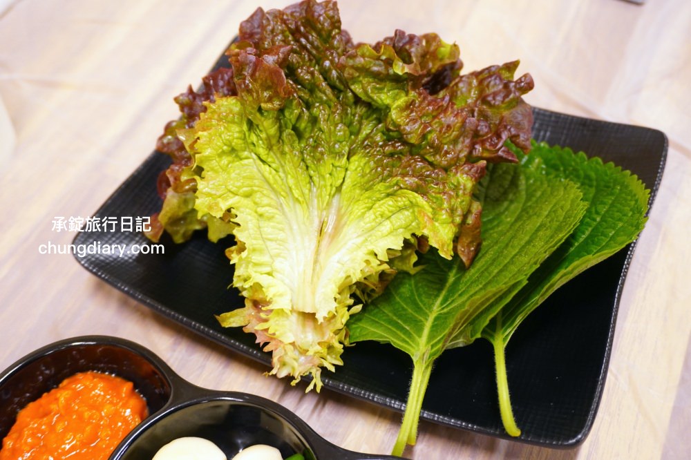 釜山韓式豬腳【漢方王豬腳한방왕족발】南浦站美食,靠近影島大橋附近,美味度NO.1!半半豬腳반반족발(족발반+불족반)。 - 第13張圖 釜山韓式豬腳【漢方王豬腳한방왕족발】南浦站美食,靠近影島大橋附近,美味度NO.1!半半豬腳반반족발(족발반+불족반)。