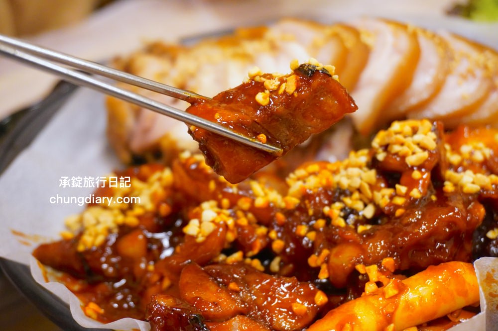 釜山韓式豬腳【漢方王豬腳한방왕족발】南浦站美食,靠近影島大橋附近,美味度NO.1!半半豬腳반반족발(족발반+불족반)。 - 第24張圖 釜山韓式豬腳【漢方王豬腳한방왕족발】南浦站美食,靠近影島大橋附近,美味度NO.1!半半豬腳반반족발(족발반+불족반)。