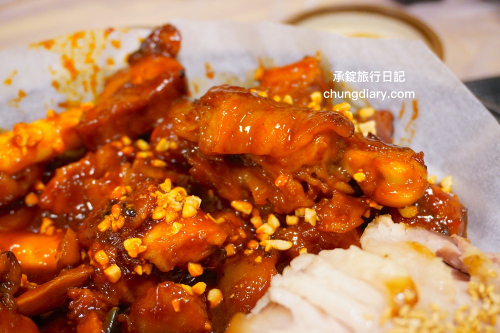 釜山韓式豬腳【漢方王豬腳한방왕족발】南浦站美食,靠近影島大橋附近,美味度NO.1!半半豬腳반반족발(족발반+불족반)。 - 第19張圖 釜山韓式豬腳【漢方王豬腳한방왕족발】南浦站美食,靠近影島大橋附近,美味度NO.1!半半豬腳반반족발(족발반+불족반)。