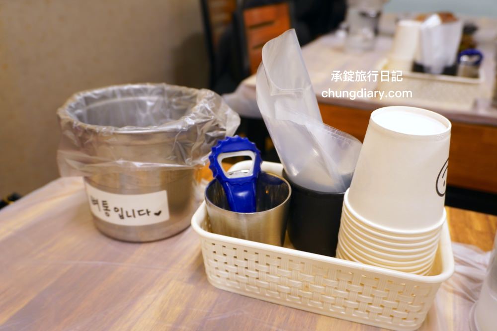 釜山韓式豬腳【漢方王豬腳한방왕족발】南浦站美食,靠近影島大橋附近,美味度NO.1!半半豬腳반반족발(족발반+불족반)。 - 第9張圖 釜山韓式豬腳【漢方王豬腳한방왕족발】南浦站美食,靠近影島大橋附近,美味度NO.1!半半豬腳반반족발(족발반+불족반)。